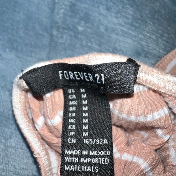 Frilled beige and white top - Picture 3 of 3